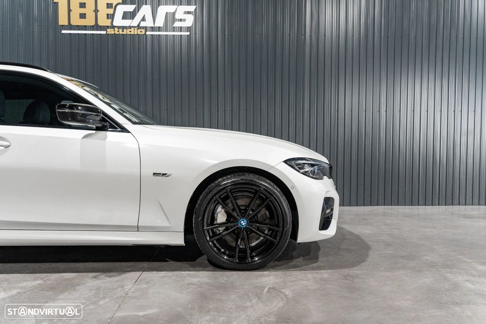 BMW 330 e Touring Pack M Auto - 46