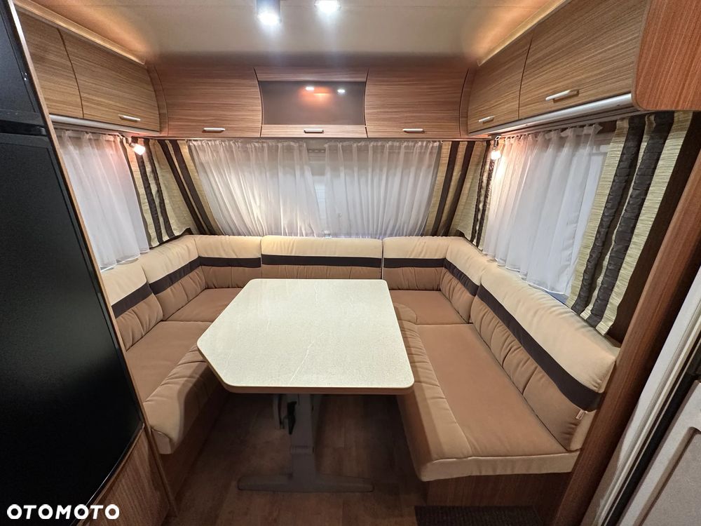 Burstner AVERSO 465 TS FIFTY z napędem i markizą pompowaną. - 11