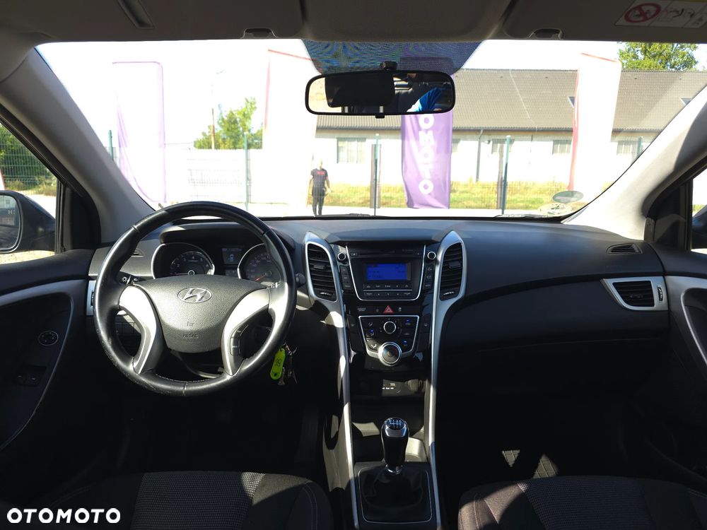 Hyundai i30 blue 1.4 Classic - 30
