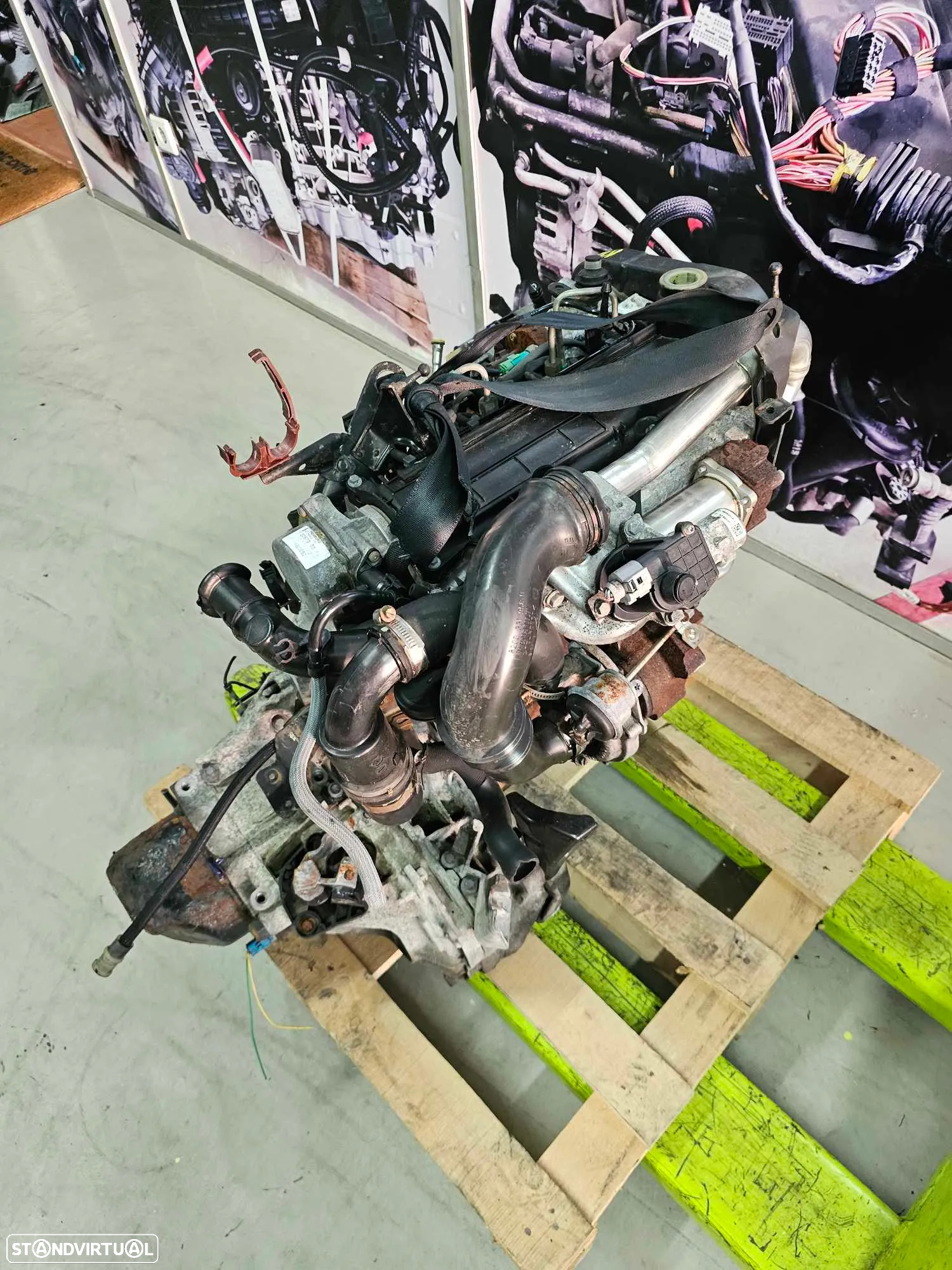 Motor Renault Clio II 1.5 DCI 2007 de 70cv, ref K9K 714 - 3