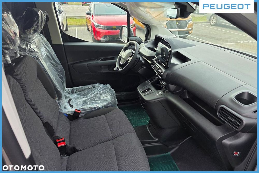 Peugeot Partner Van L2H1 EAT8 1.5 130KM - 22