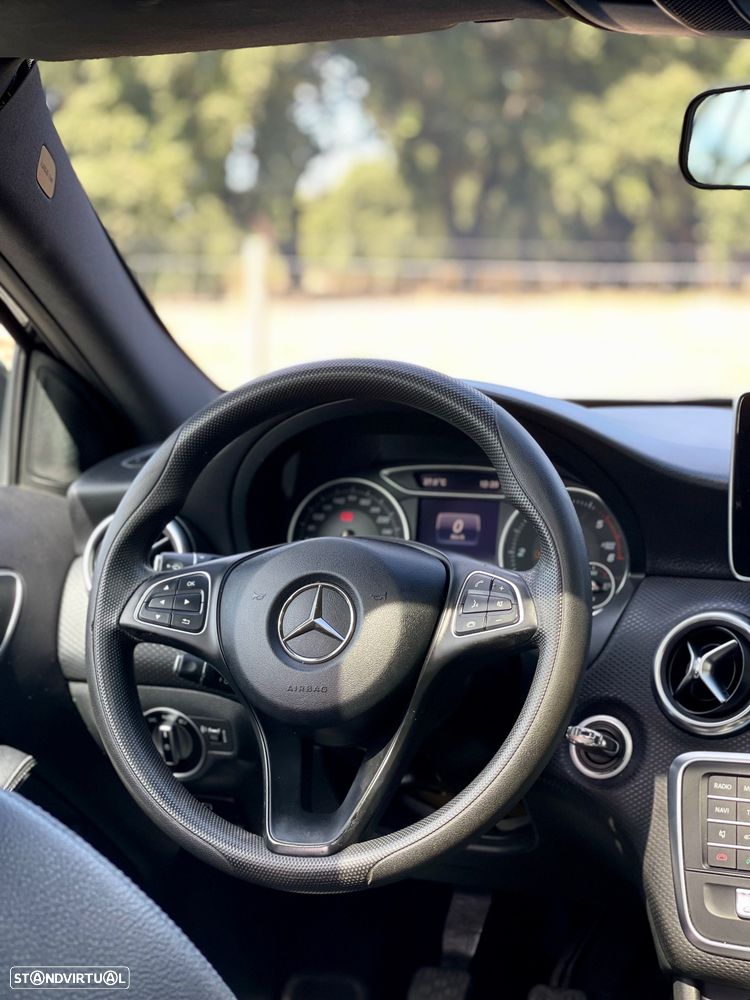 Mercedes-Benz A 180 CDI (BlueEFFICIENCY) - 13