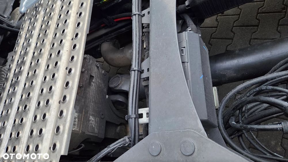 Renault T480 retarder high cab - 5