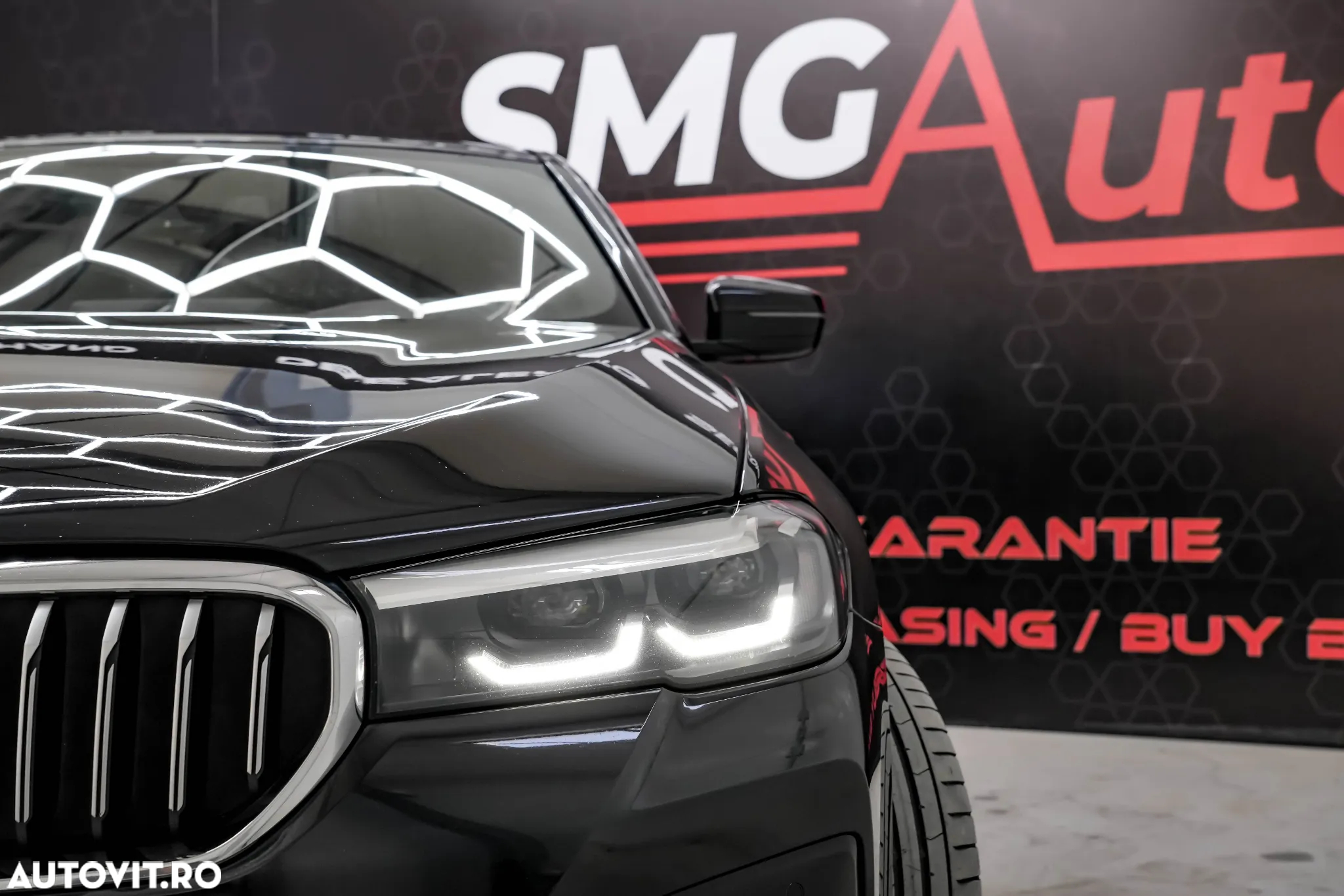 BMW Seria 5 520i Aut. M Sport Edition - 35
