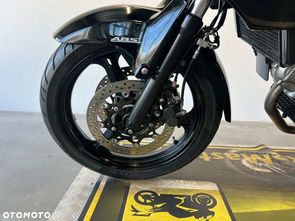 Suzuki V-STROM - 7