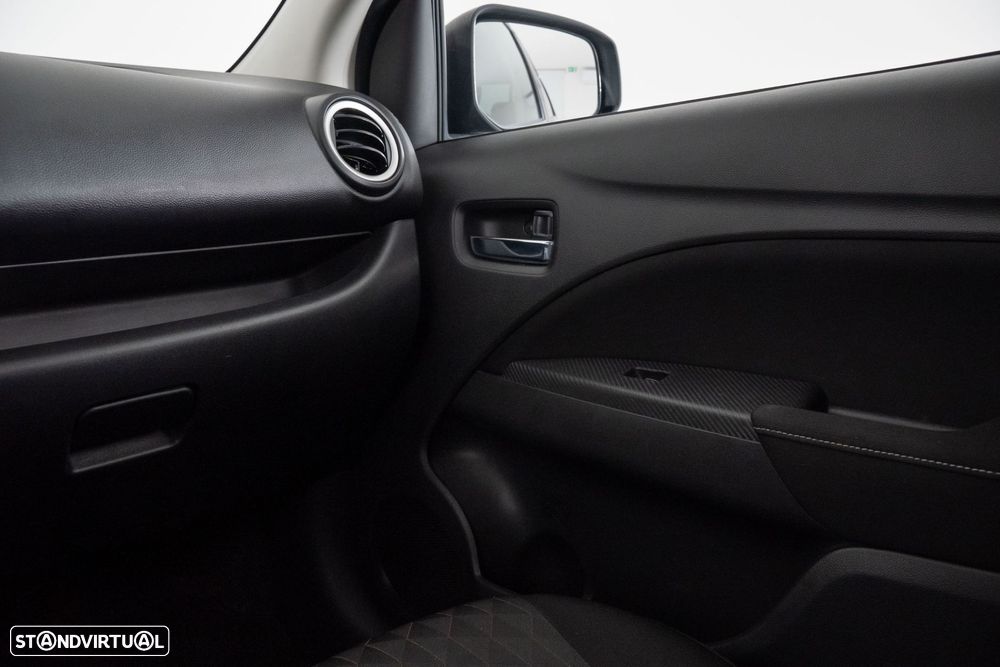 Mitsubishi Space Star 1.2 Intense - 25