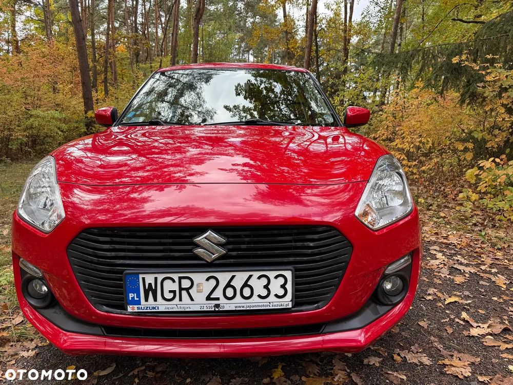 Suzuki Swift 1.2 Premium Plus CVT - 2