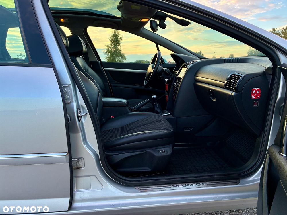 Peugeot 407 - 26