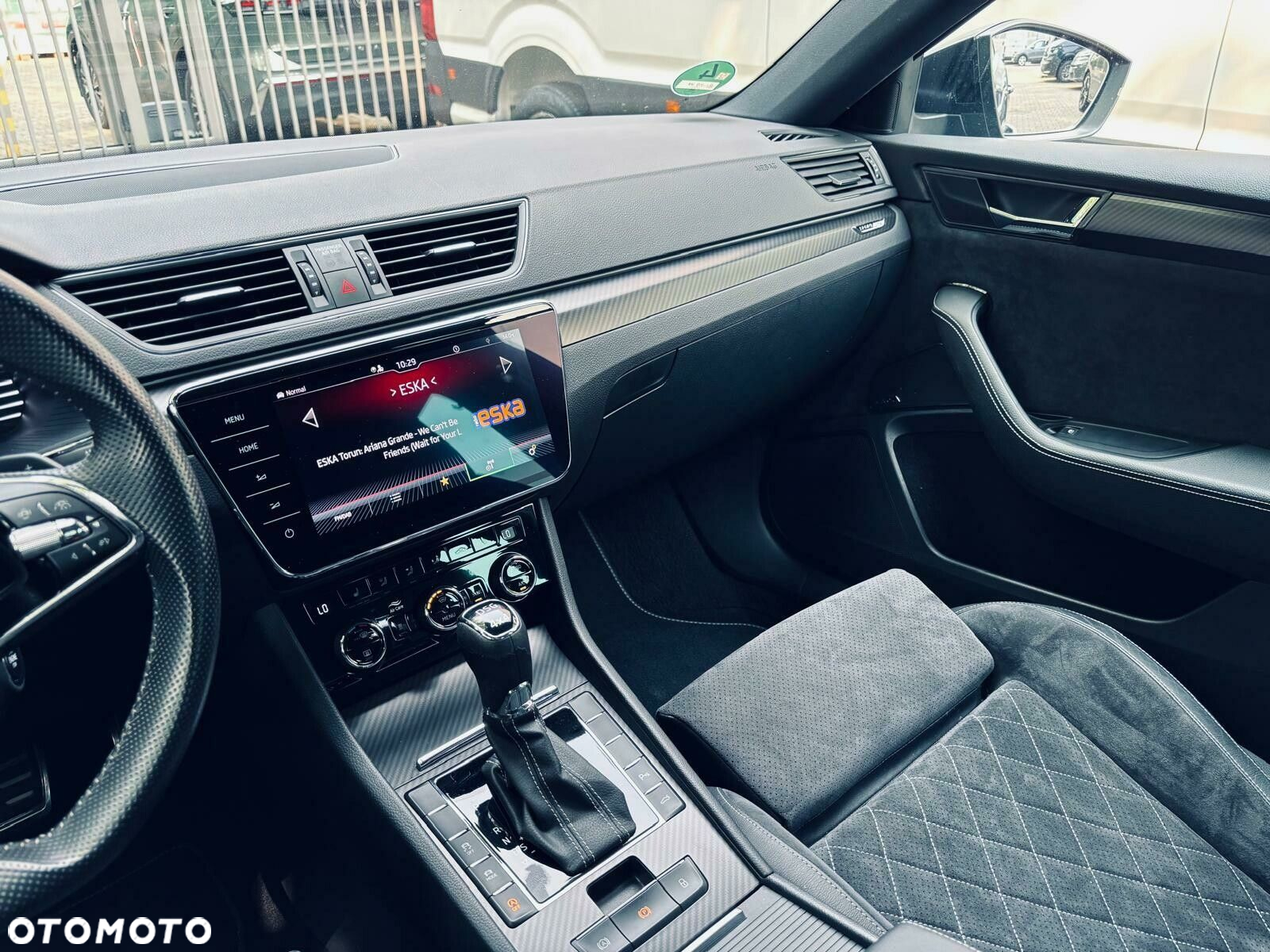 Skoda Superb 2.0 TDI SCR 4x4 Sportline DSG - 26