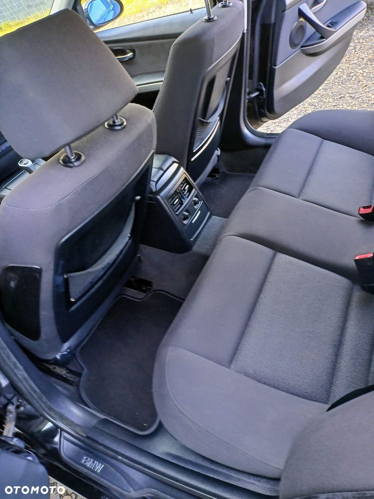 BMW Seria 3 - 16