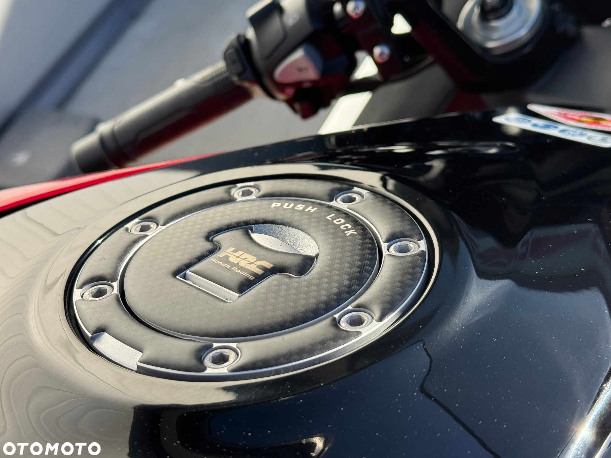Honda VFR - 15