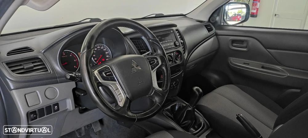 Mitsubishi L200 2.4 DI-D CD Invite 2WD - 6