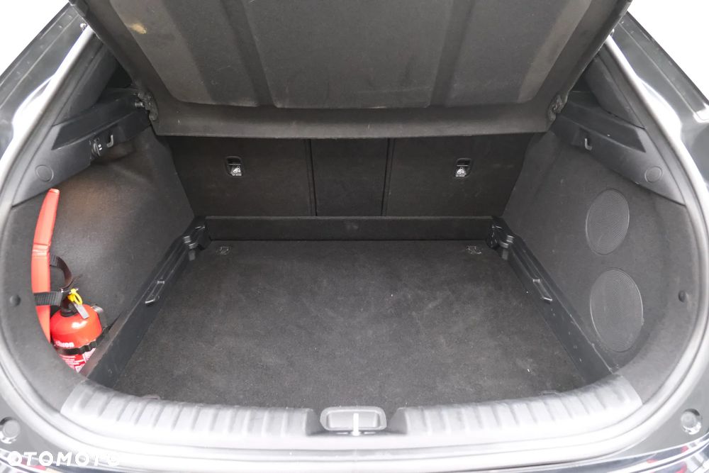 Kia XCeed 1.5 T-GDI Business Line DCT - 11