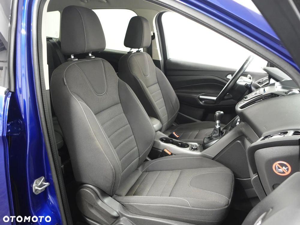 Ford Kuga - 26