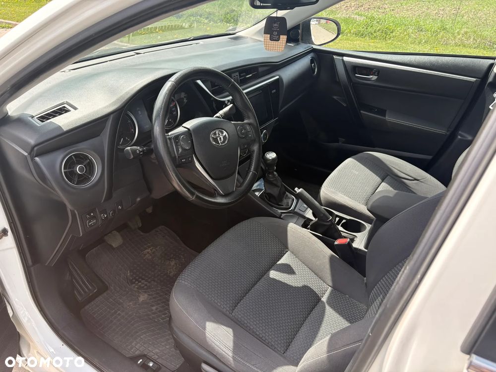 Toyota Corolla 1.4 D-4D Premium - 10