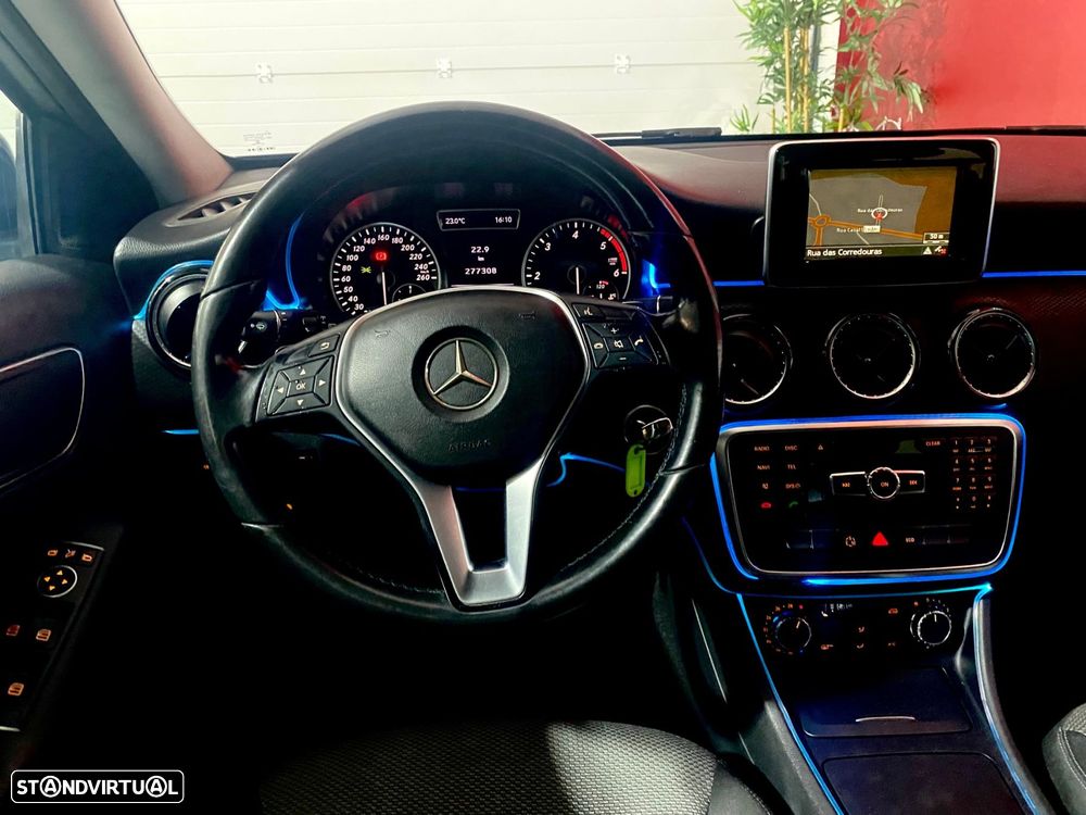 Mercedes-Benz A 180 - 26