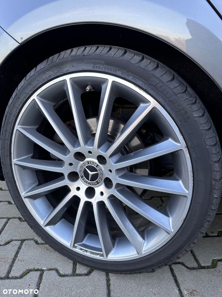 Mercedes-Benz CLA 220 4-Matic AMG Line 7G-DCT - 21