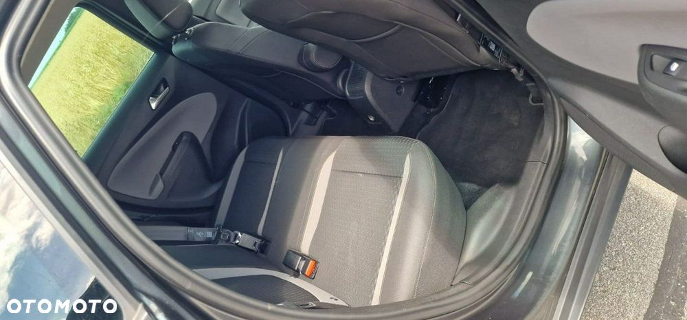 Opel Crossland X - 15