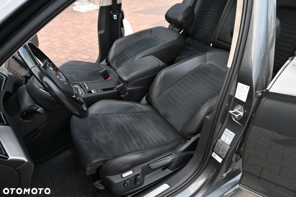 Volkswagen Passat - 34