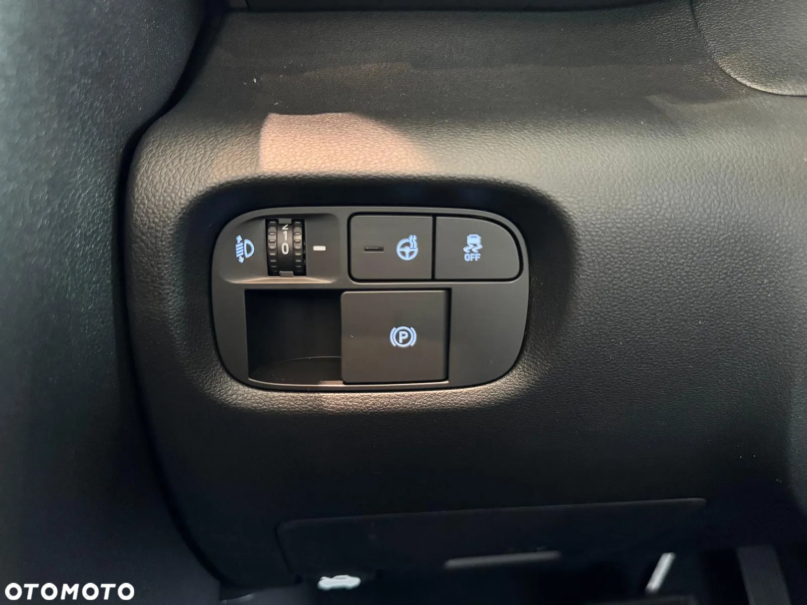 Hyundai Inster - 12