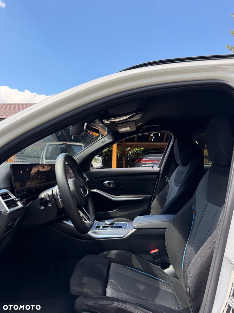 BMW Seria 3 320i M Sport - 11