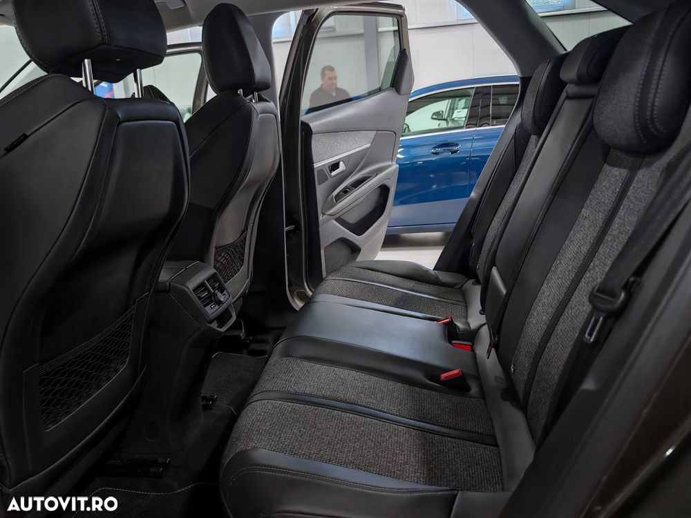 Peugeot 3008 PureTech 130 Stop & Start EAT6 Allure - 26