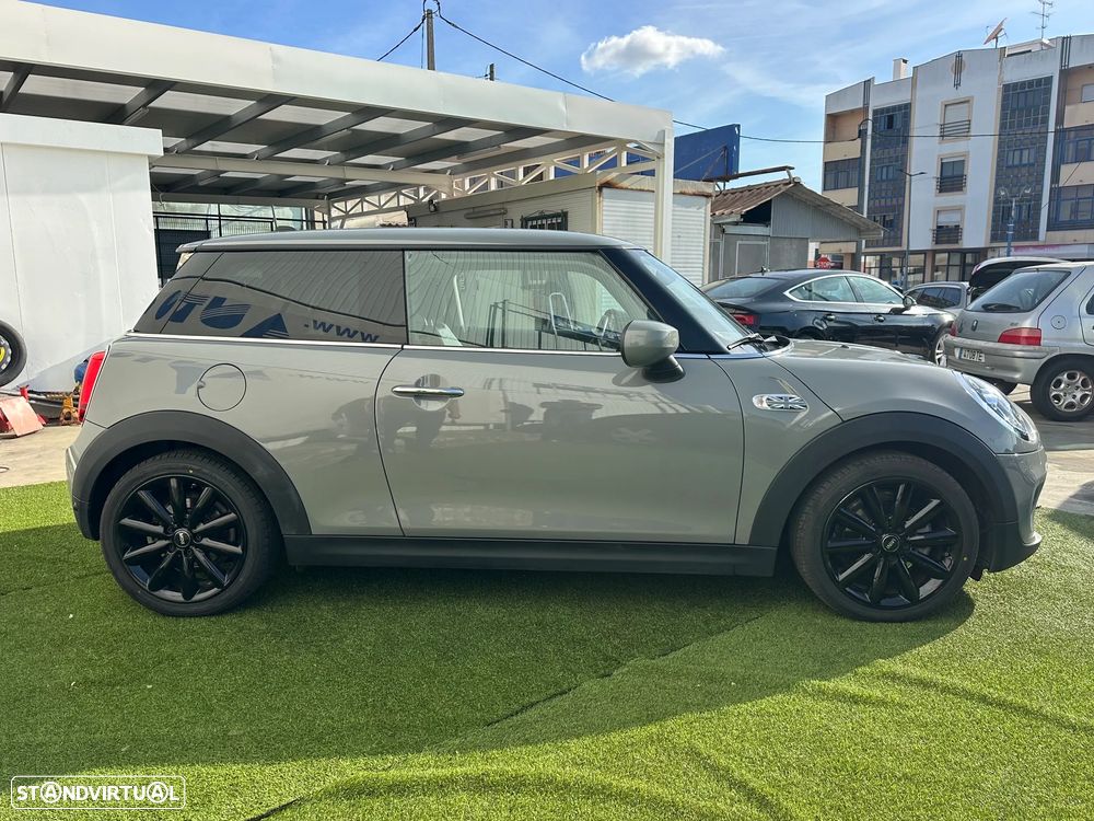 MINI 3 Portas One - 2