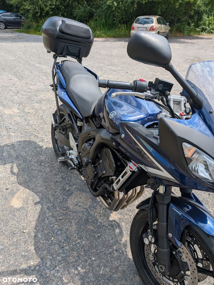 Yamaha FZ6 - 3