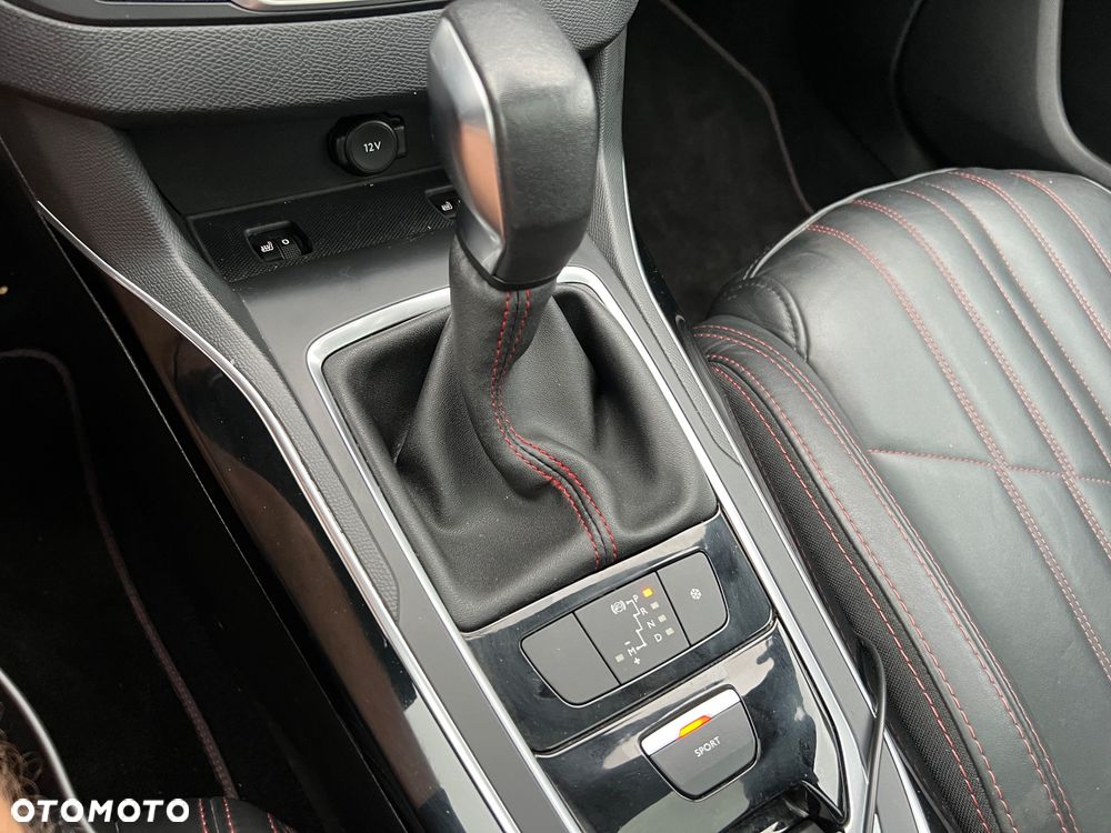 Peugeot 308 PureTech 130 EAT6 Stop & Start GT-Line Edition - 26