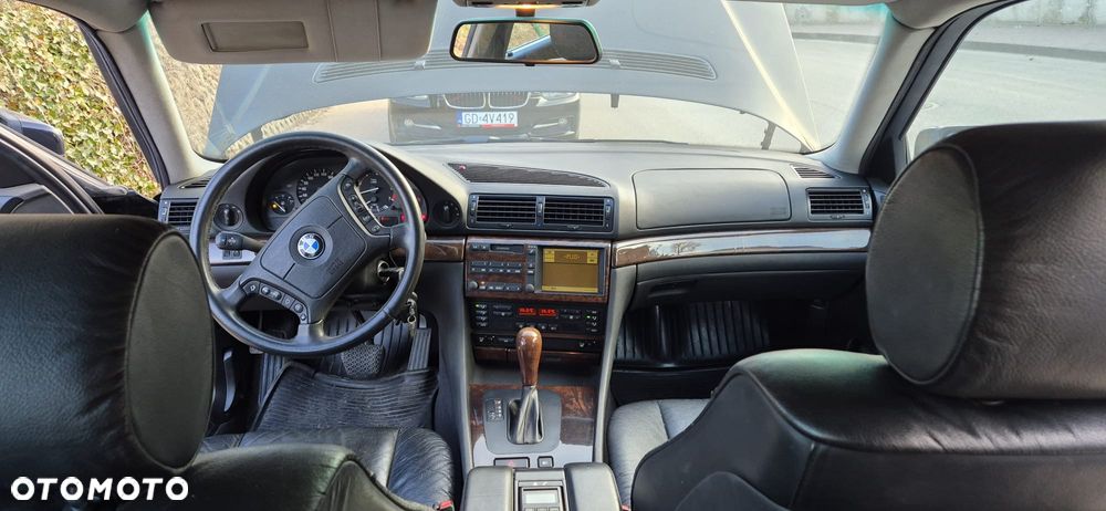BMW Seria 7 - 20