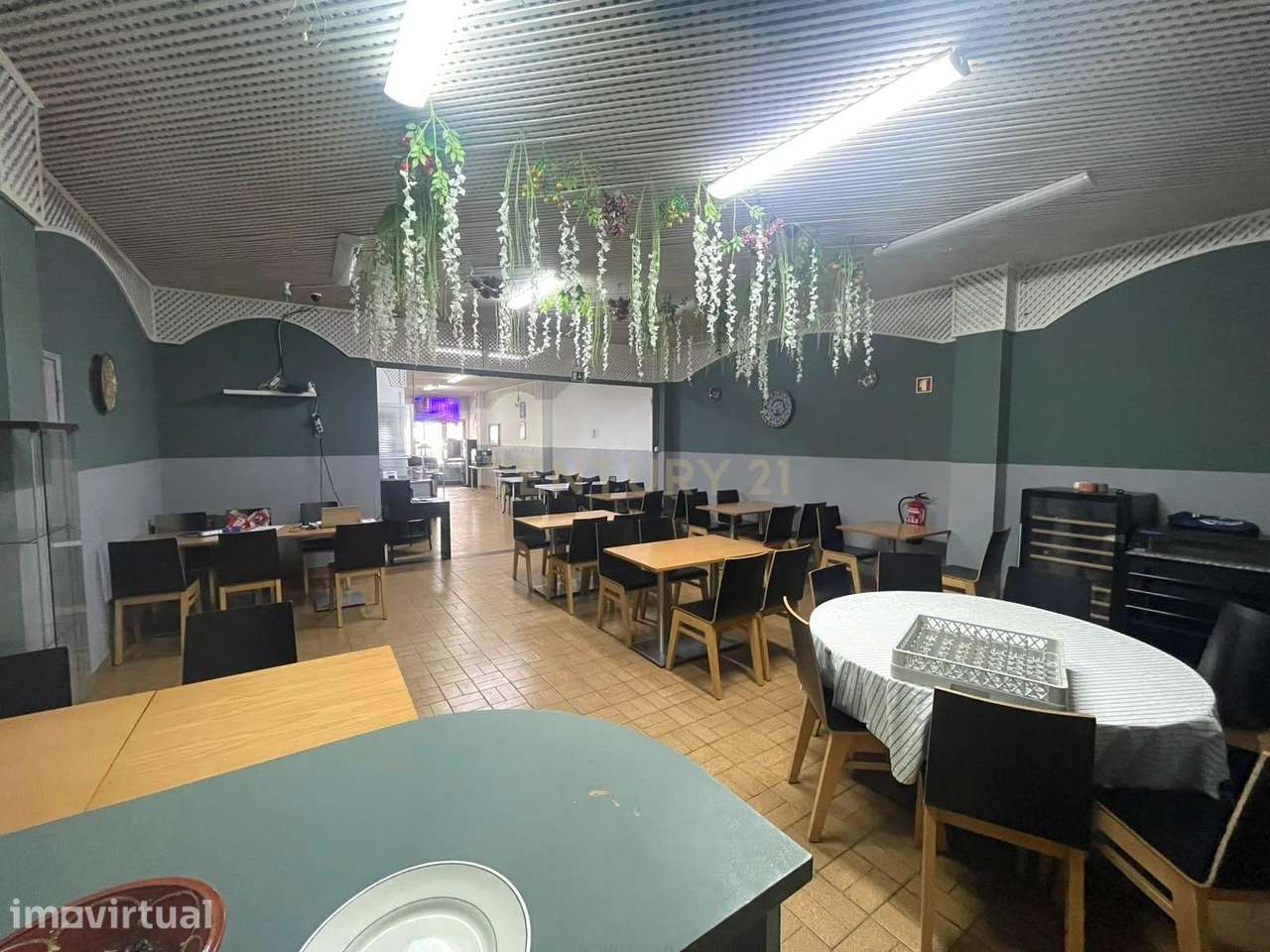 Oportunidade de Negócio — Bar/Restaurante no Centro de Santa Cruz das - Grande imagem: 4/19