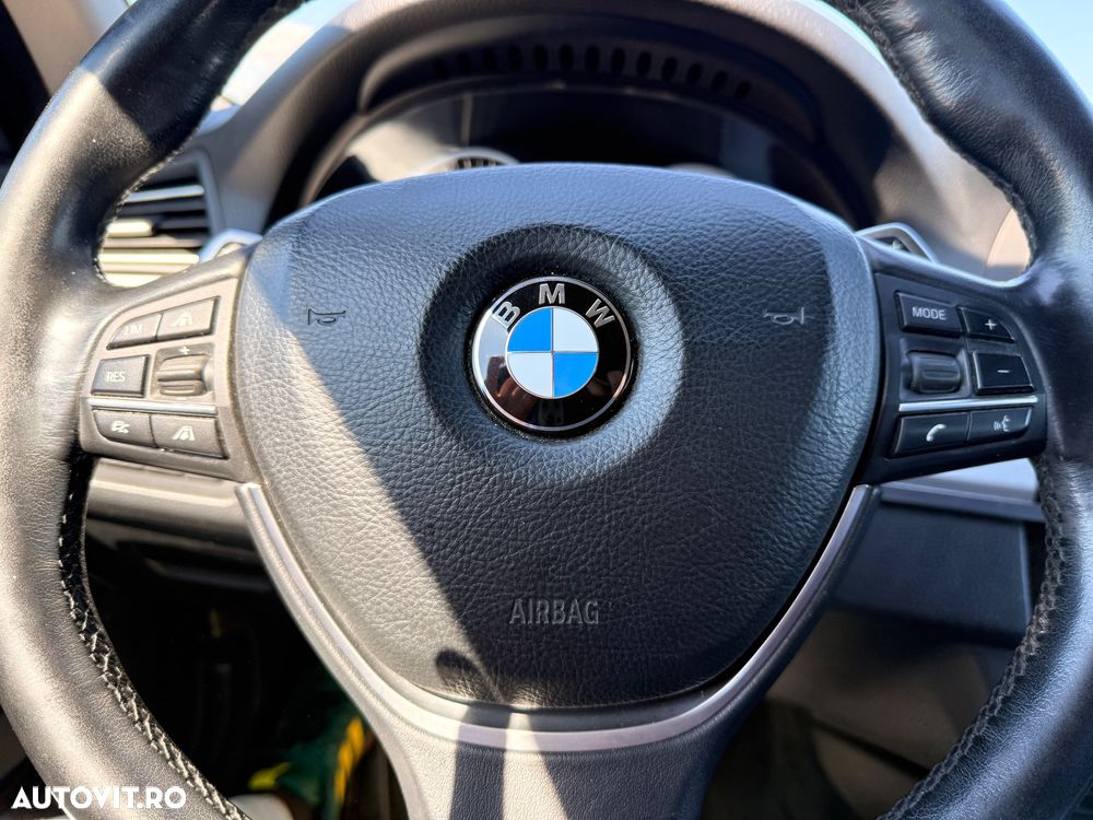 BMW Seria 5 520d Aut. - 12