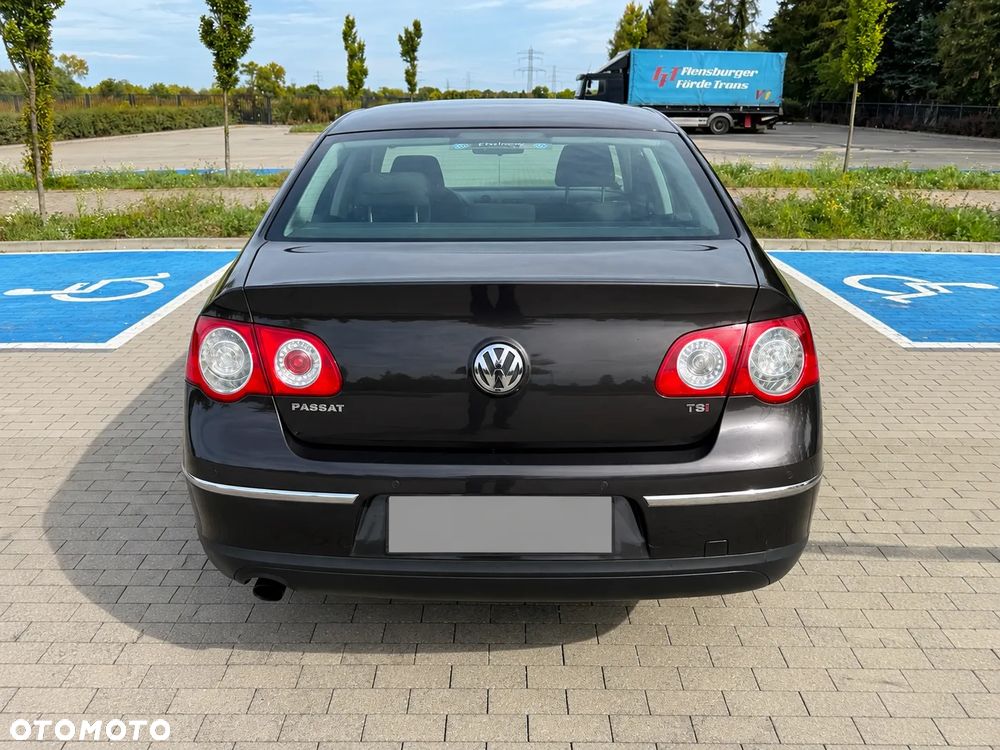Volkswagen Passat 1.4 TSI Comfortline DSG - 4