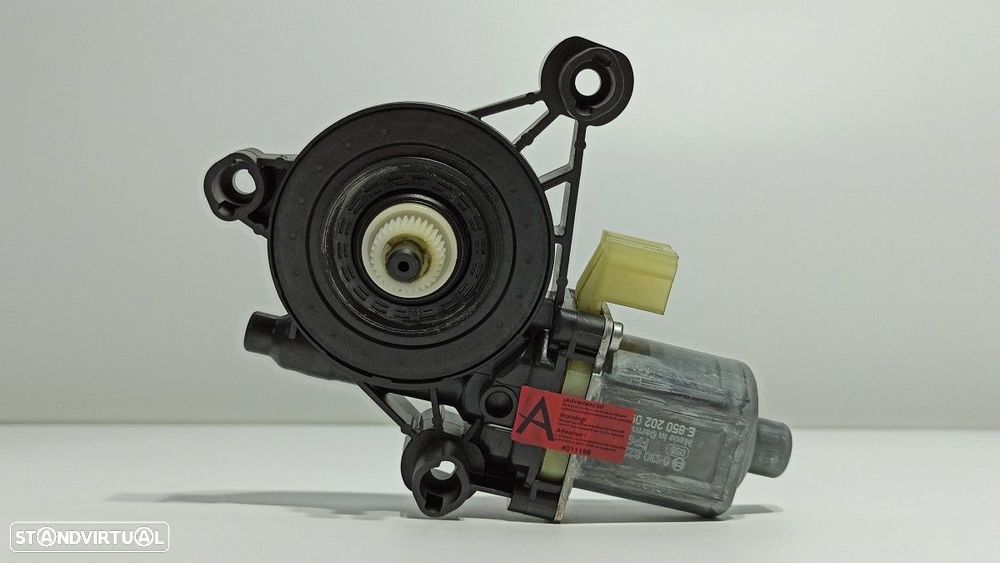MOTOR ELEVADOR FRENTE DIREITO VOLKSWAGEN GOLF VIII LIM. (CD1) LIFE - 4