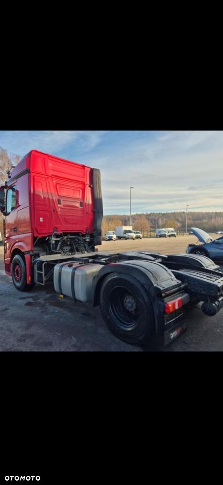 Mercedes-Benz Actros - 4