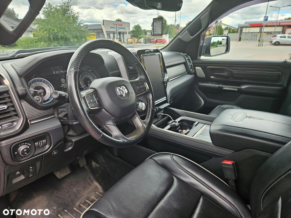 RAM 1500 Crew Cab Shortbed Limited - 5