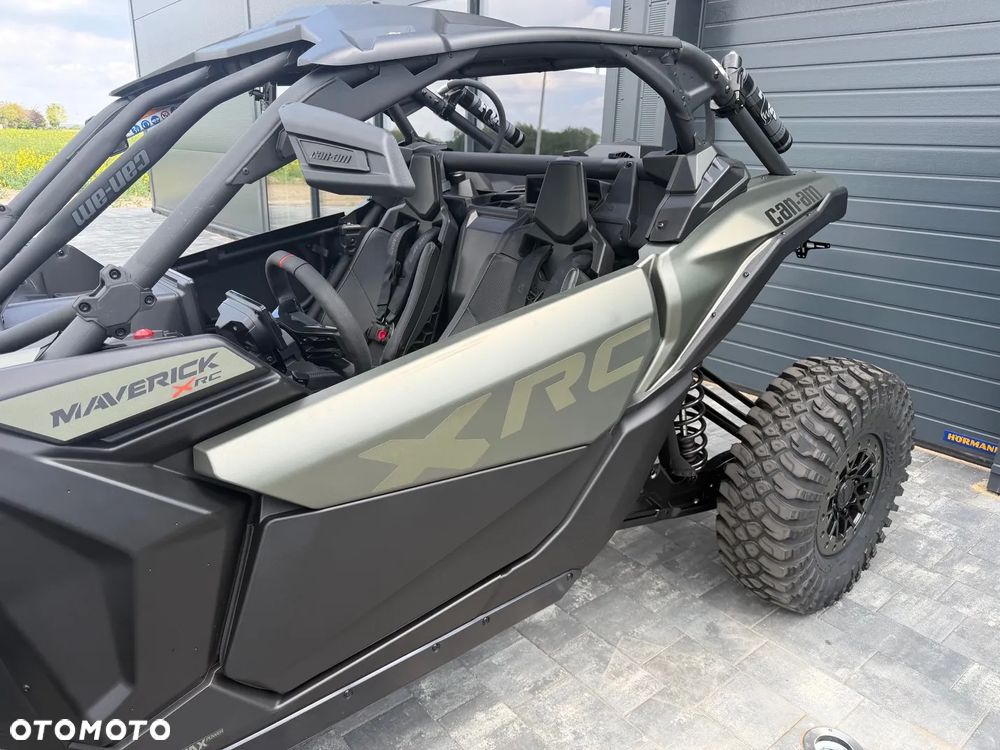 Can-Am Maverick - 4