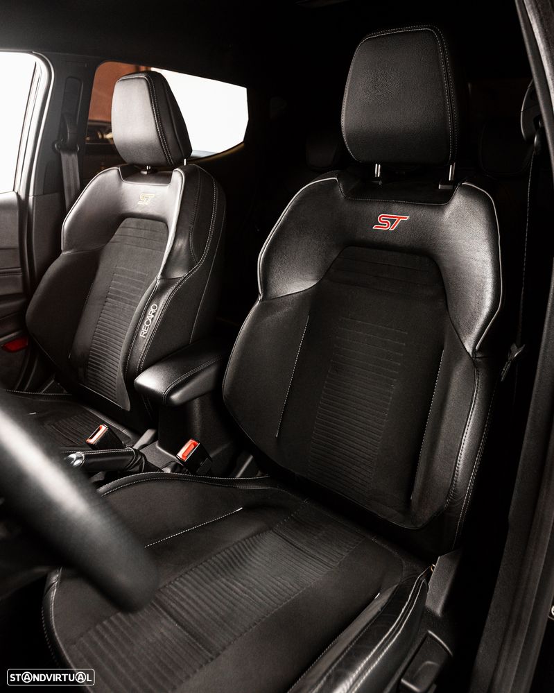 Ford Fiesta 1.5 EcoBoost ST - 10