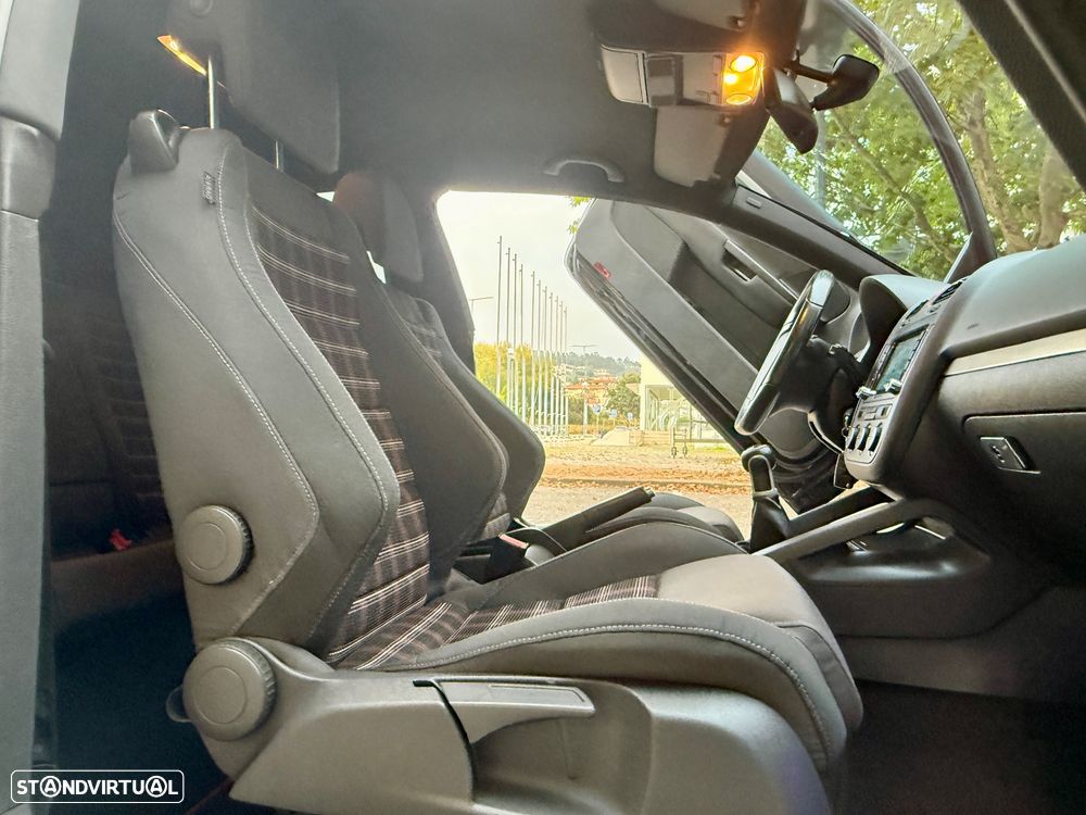 VW Golf 2.0 GTi - 18