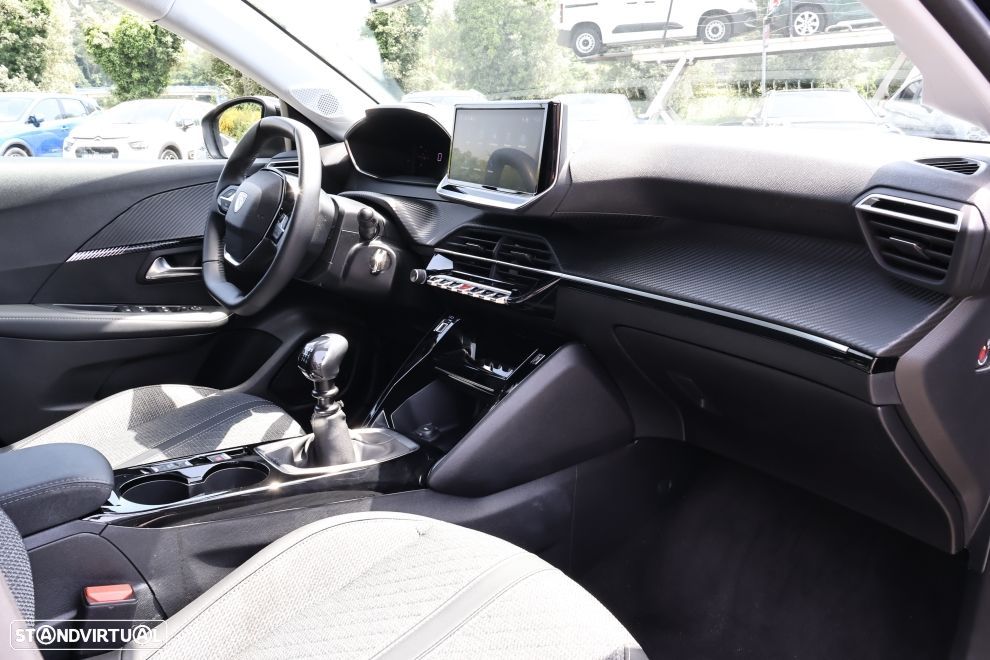 Peugeot 208 1.2 PureTech Allure - 12