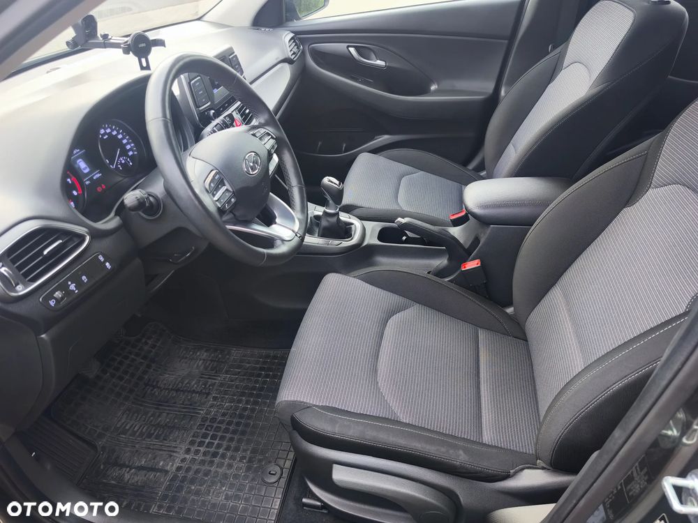 Hyundai i30 1.5 DPI Comfort - 11