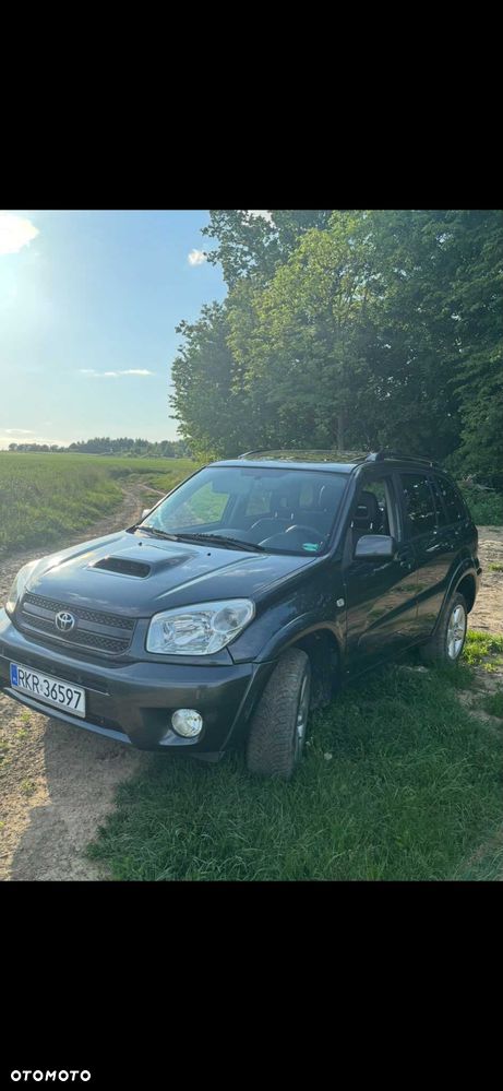 Toyota RAV4 - 1