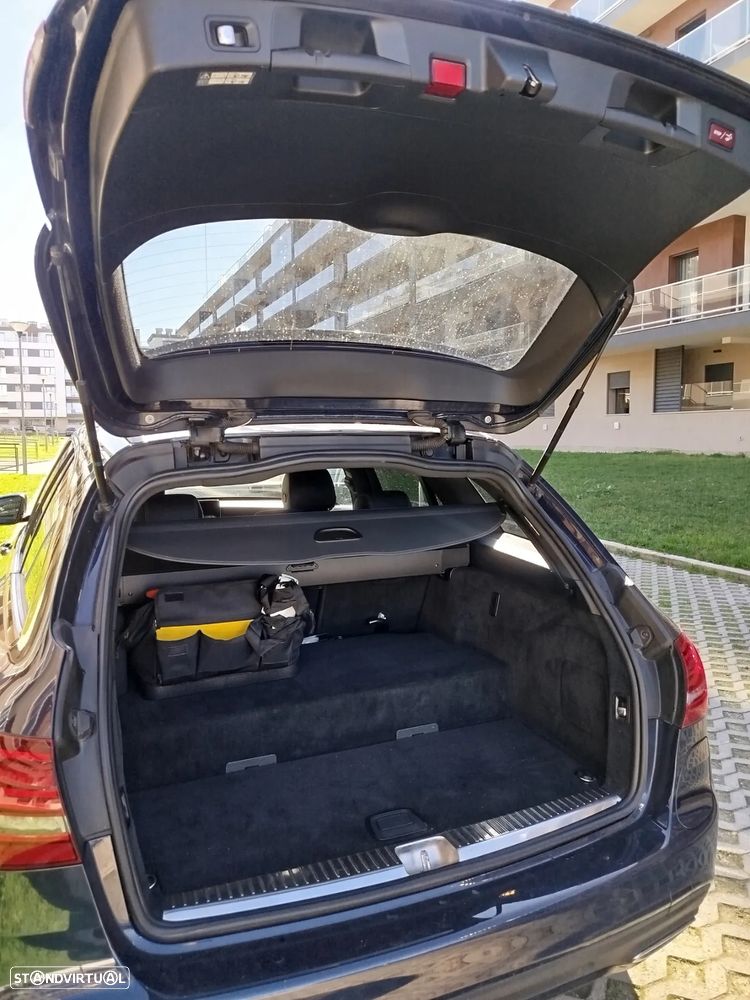Mercedes-Benz C 300 e AMG Line - 4