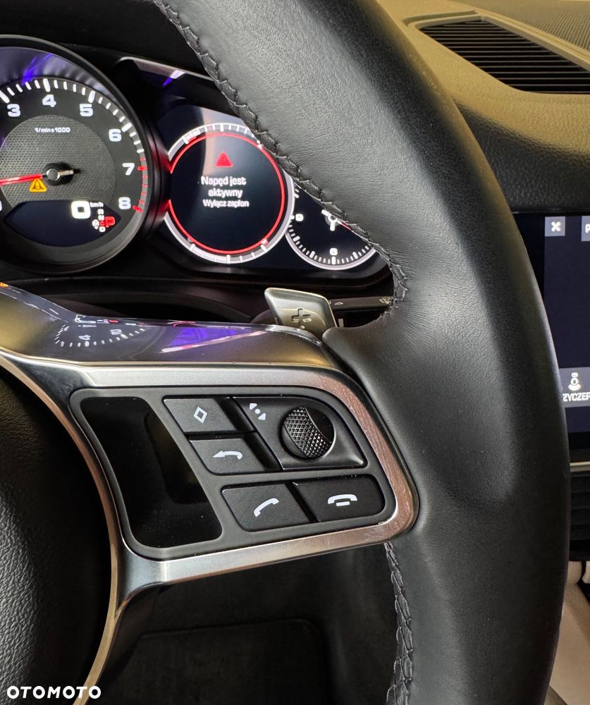 Porsche Cayenne Standard - 15