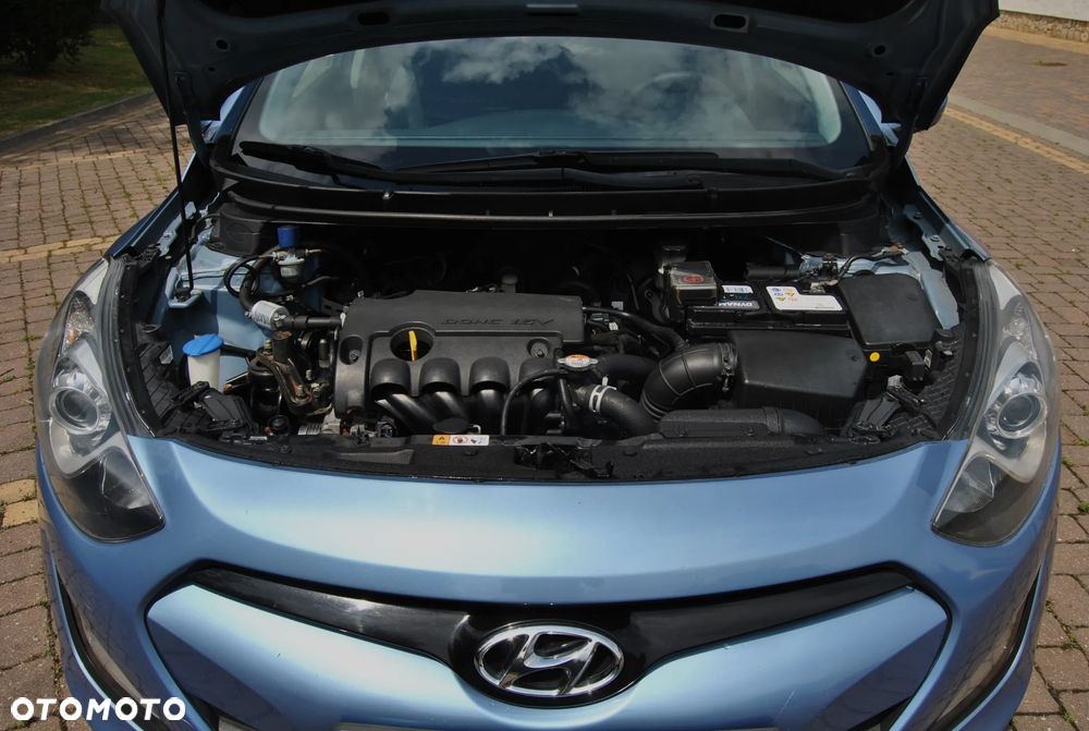 Hyundai i30 1.4 Select - 13