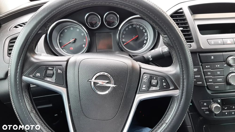Opel Insignia - 11