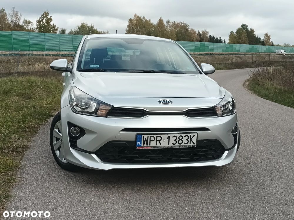 Kia Rio - 5