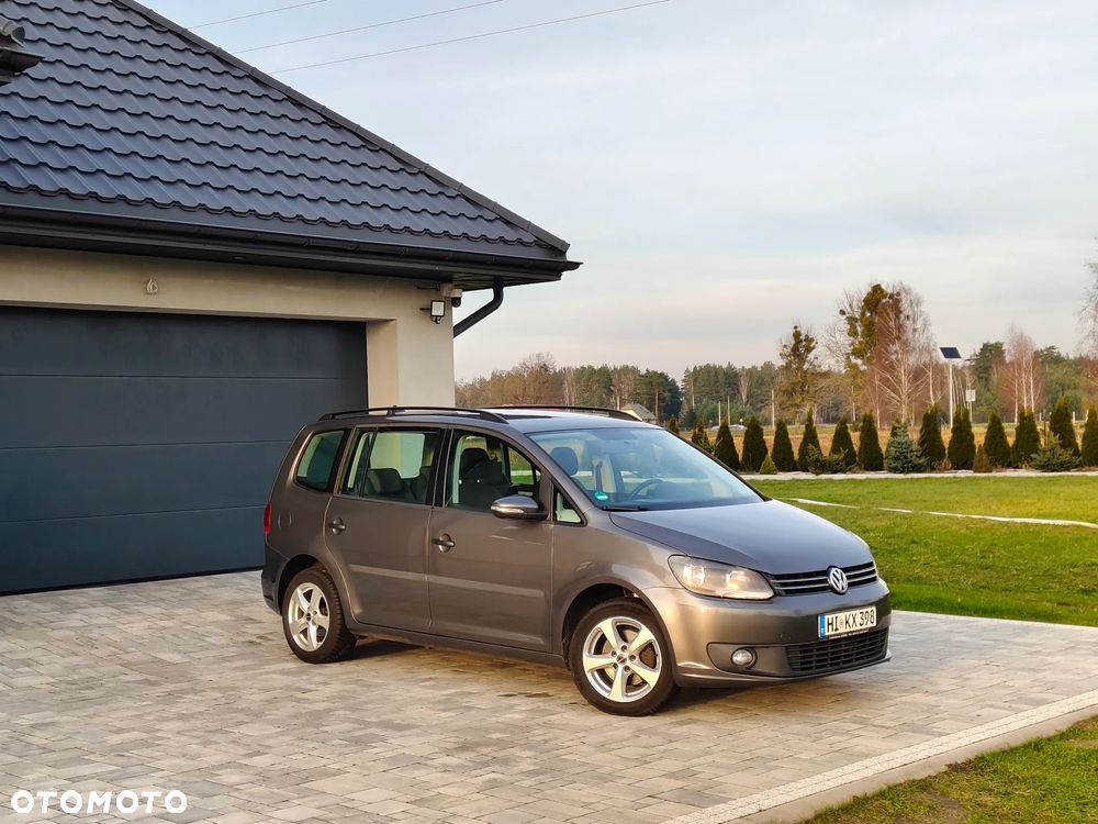 Volkswagen Touran 2.0 TDI DPF STYLE - 32
