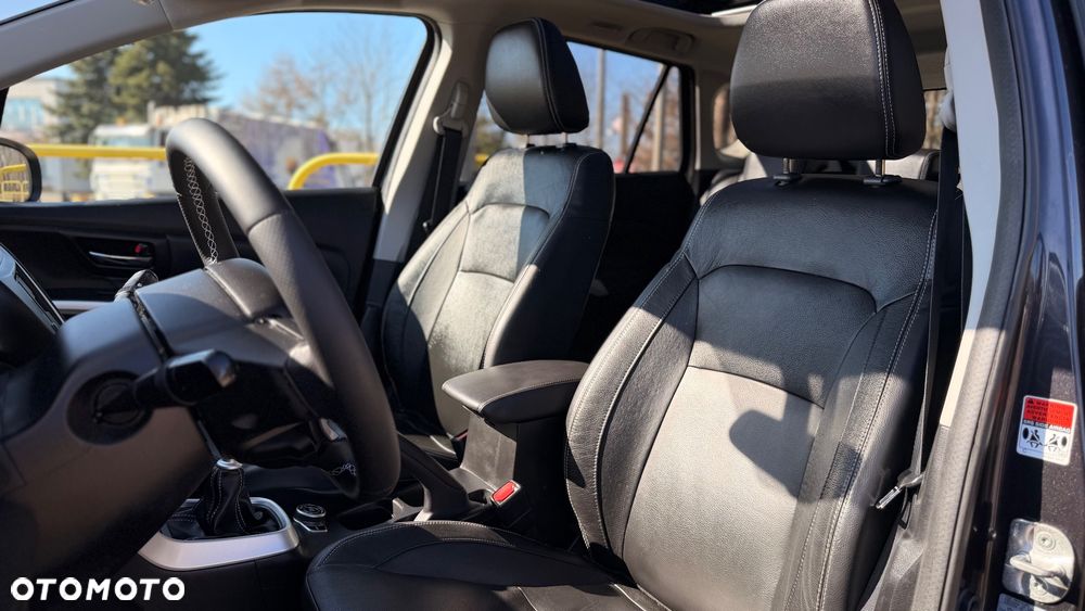 Suzuki SX4 S-Cross 1.6 DDiS 4x4 Comfort+ - 17