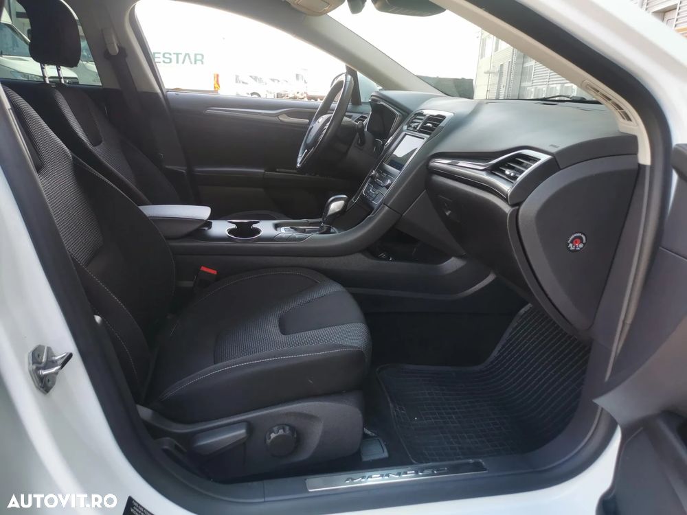 Ford Mondeo 2.0 HEV Titanium - 15